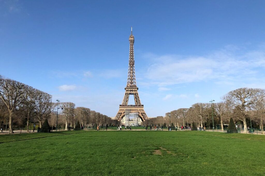 · Discover the Magic of Paris 🇫🇷 Eiffel Tower, Seine River Cruise & City Lights